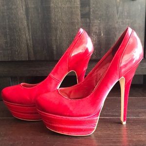 Bebe Candy Apple Red heels